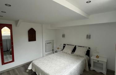 Villa Azur - 2 pièces rez-de-jardin dans une maison avec piscine - Foto 16