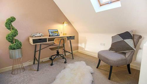 Stylish House with Smart TVs and Netflix, Fast Wifi, Free Parking and Garden by Yoko Property - Foto 5