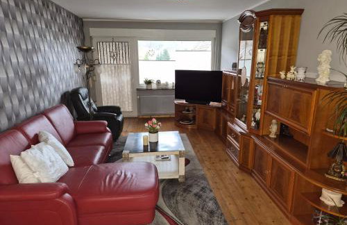 Schöne 3-Zimmer-Wohnung mit Balkon - Foto 2