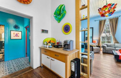 Vibrant Location Artistic Home Downtown King Bed - Foto 13