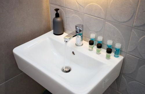 Arourahomes Spetses Town Suites - Foto 24