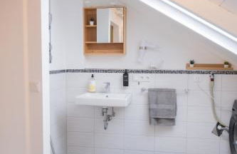 Eggstätt am Chiemsee, Auto-Check-in 24-7, gratis Parkplatz an der Unterkunft, Netflix & Amazon Prime inc, voll ausgestattet - Foto 44