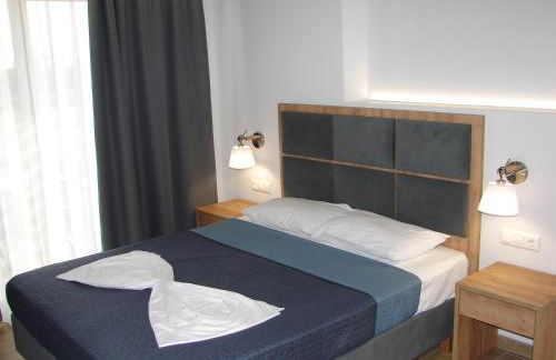 FOUR REASONS - Foto 70