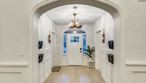 The Vanderbilt Mansion Apt 11 Near Downtown & TWU - Foto 5