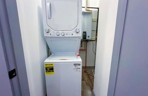 Luxury 6BR Suite with Pool Table Sleeps 12 Perfect for Group Stay Near McCormick Place, Grant Park and Soldier Field - Foto 13