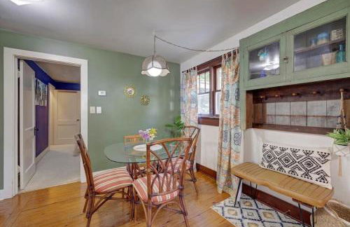 Boho Garden Bungalow Near IU, Downtown, EV Level 2 Station - Foto 10