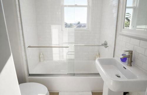 Spacious 4-Bed- Sleeps 8 - Family Friendly - Foto 10