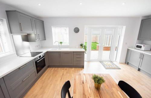 3 Bed 2.5 Bath Detached House,Parking,Pet Friendly - Foto 8