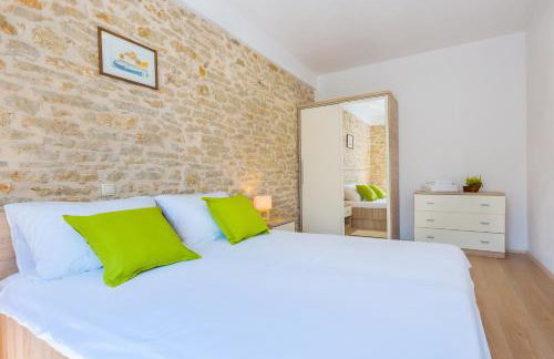 Holiday home Ana with pool national park krka - Foto 21