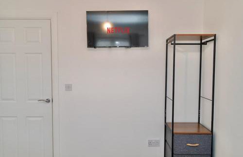 Clothier House - Stylish 3Bed Haven, WiFi & Driveway Parking - Foto 19