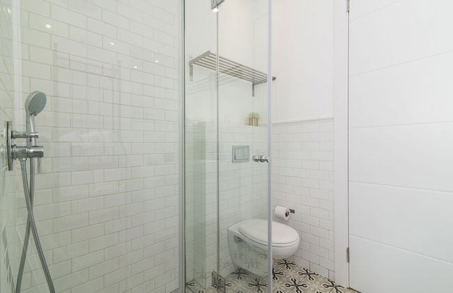 Bauhaus Boutique by TLV2rent - Photo 61