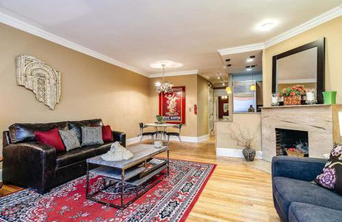 Old-World Classic Building Downtown - Photo 9