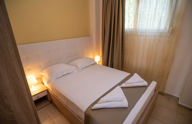 Lagaria Apartments - Photo 13