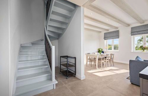 GUT KLETKAMP "Mühlenhof 5" - Ruhige Ferienwohnung mit 3 Schlafzimmern I Terrasse mit See- & Naturblick I Gemeinschaftsgarten I 15 Min zur Ostsee I Küche I Parkplatz I Waschmaschine I WLAN - Foto 31