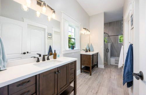 Mini Golf Course*Heated Saltwater Pool*Lakeview! - Foto 29