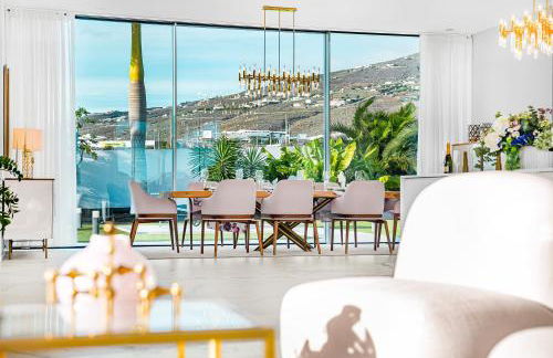 Luxury Villa with Heated Pool & Jacuzzi Near Costa Adeje Golf - Photo 23