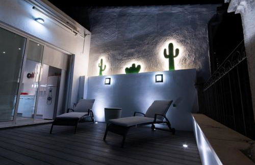 Beach & Urban Attic - Photo 5