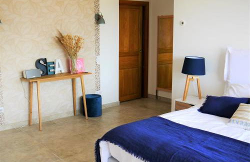 VILLA CARAMONTINU SERENA à Pinarello, proche plage, vue mer, piscine chauffée - Foto 5