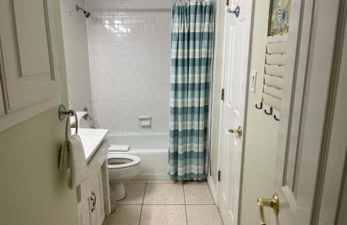 Holiday Surf and Racquet Unit 214 - Foto 6