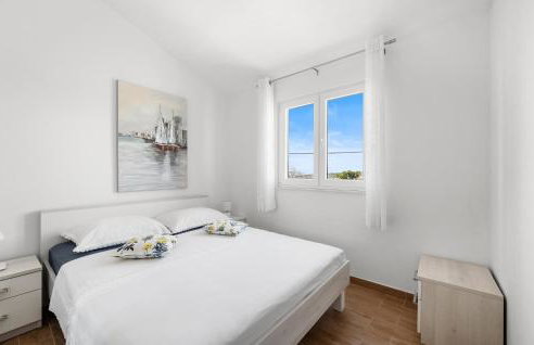 2 Bedroom Gorgeous Apartment In Vezac - Foto 12