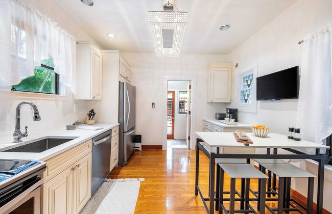 Las Olas Oasis by Avantstay Minutes to the Beach + Hot Tub - Foto 15