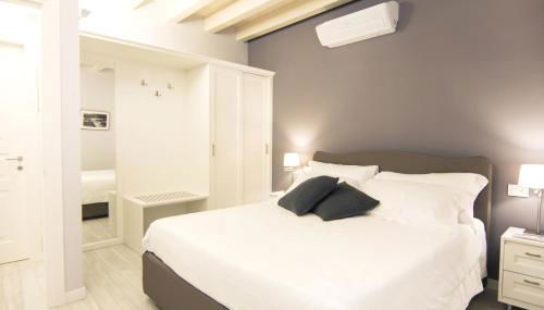 LA QUADRA SUITES - Central Apartments in Iseo with daily housekeeping - Foto 3