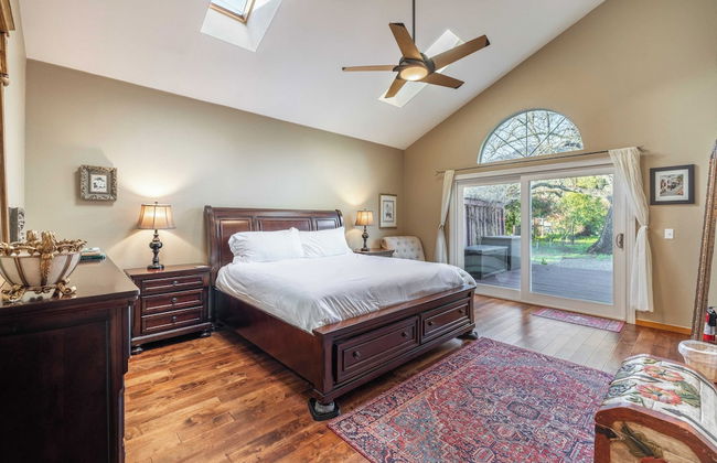 Valley of the Moon by Avantstay Tranquil Escape, Large Yard w/ Hot Tub & Fire Pit - Foto 29