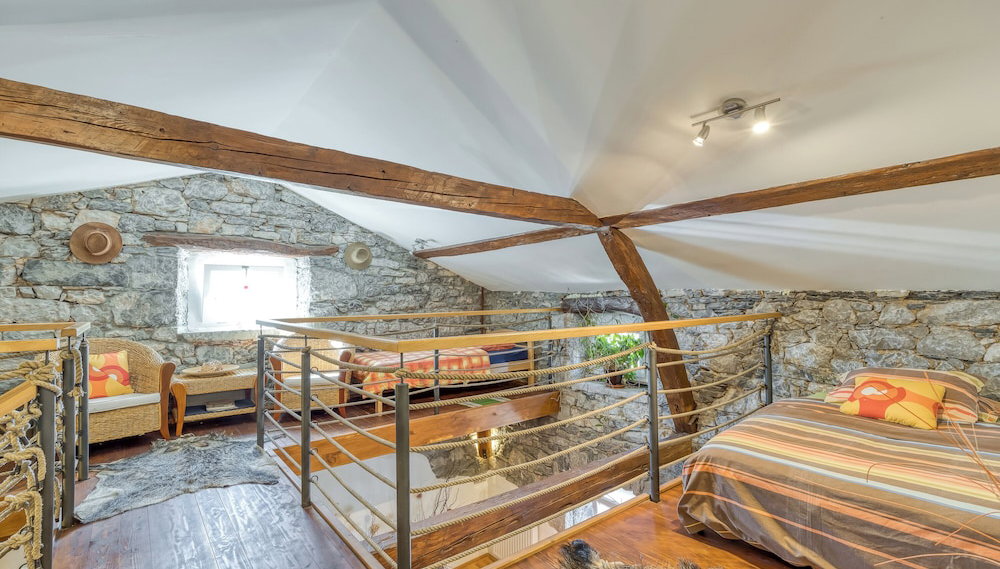 Countryside House - Photo 1, Chambre
