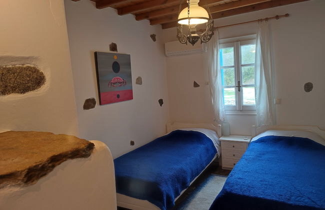 Ornos Beachside 2 Bd Stylish House - Photo 3