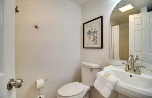 Tranquil Ozarks Studio Retreat with Woodland Views, Near Fishing, Hiking & Gentry, AR - Foto 4