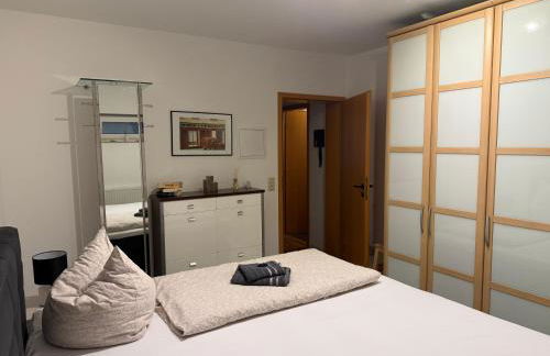 Ferienwohnung Happiness Schlafzimmer 2026 renoviert mit neuem Boxspringbett - Foto 4