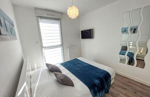 Apartment Grand Balcon- Piscine et proche du Port by Interhome - Foto 13