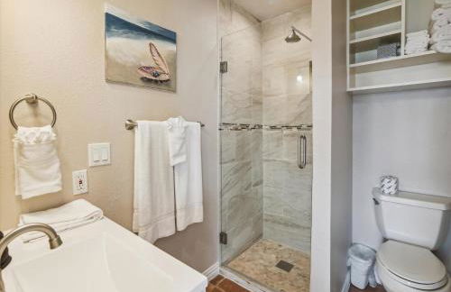 Beachside Pearl by Ryson Vacation Rentals - Photo 25