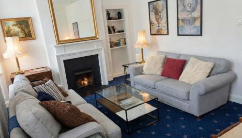 Be in the front row - Royal Mile 3 bedroom apartment - Photo 5