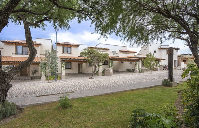 Enjoy SMA Nestled in Nueva Escondida - Foto 39