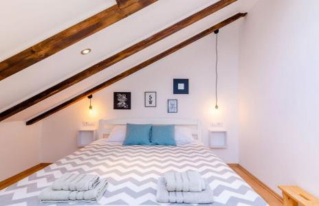 Villa Majkovica - 4 Bedroom Villa with Private Pool & En-Suite Bathrooms & Parking - Photo 33