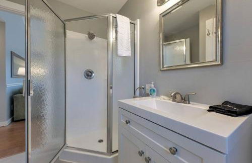 2 BR Home w/ Pondside View Backyard [Maine Escape] - Foto 7