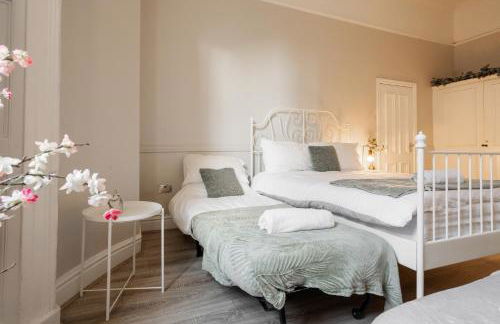 Central L1 Stay, Close to all Attractions, Parking Nearby - Foto 44