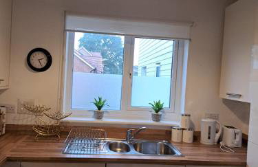 Kent Sittingbourne Entire Home Close to the Beach - Photo 8