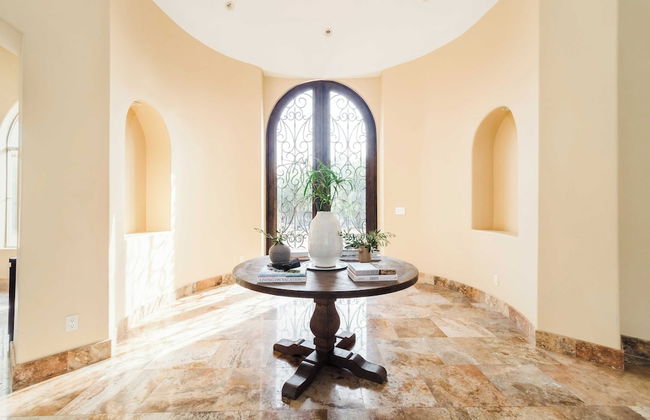 Sleeps 19, 7bdr Estate! Sports Court, Putting Green, Pool Farrier by Avantstay - Foto 10