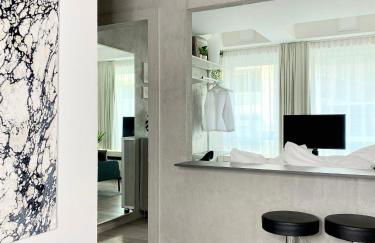 The Suite Cologne - Foto 41