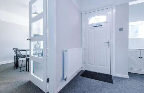 Premium 3-Bed Detached by Papermill, Deeside - Wirral - Foto 12