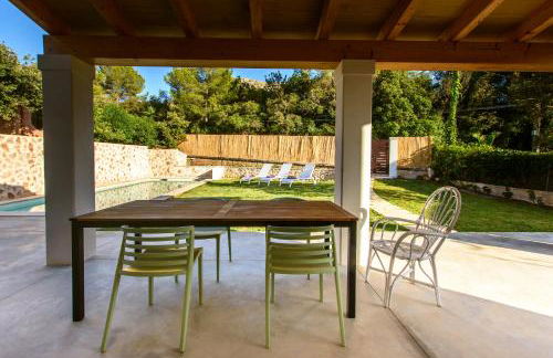 Villa with pool near the beach in Cala San Vicente by Renthousing - Photo 11