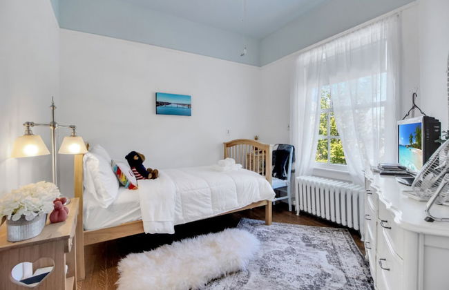 Jacuzzi - West Point - Family Friendly - Photo 24