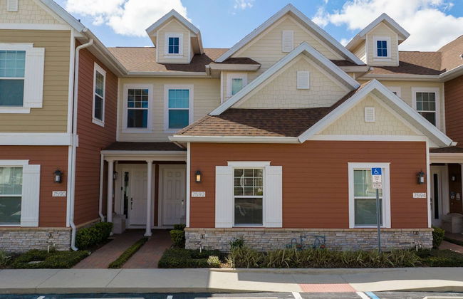 Modern Chic Home Mickey and Toy Story Rooms - Foto 41