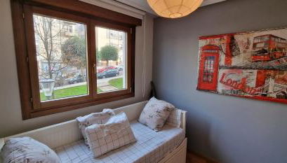 Balmes 8 - Para 6 pax céntrico y Plaza de garaje - VUT-4831-AS - Foto 5