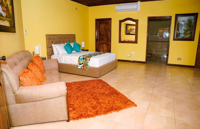 Mansion Arenal - Photo 7