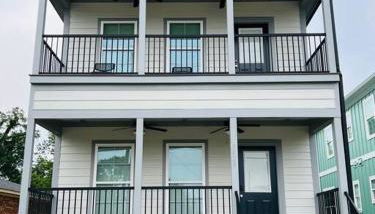 Luxury 4 Bedroom Home and private deck by MCG 6 - Foto 1