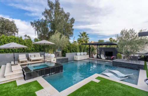 Elegant Phoenix Getaway w Pool and Spa Heating - Foto 24