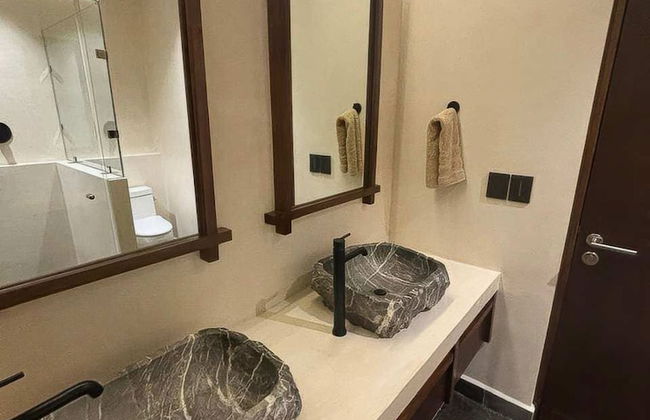 2BR w Private Pool Near the Beach Spacious Stay - Photo 19